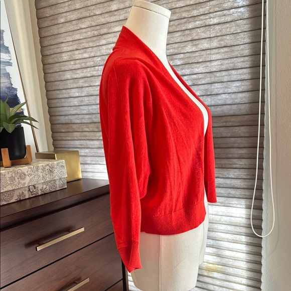 Woman's Old Navy Red/Orange Cropped Shrug/Cardigan. Size XS - Picture 2 of 5